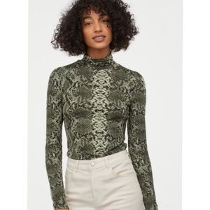 H&M Snake Print Turtleneck 🐍